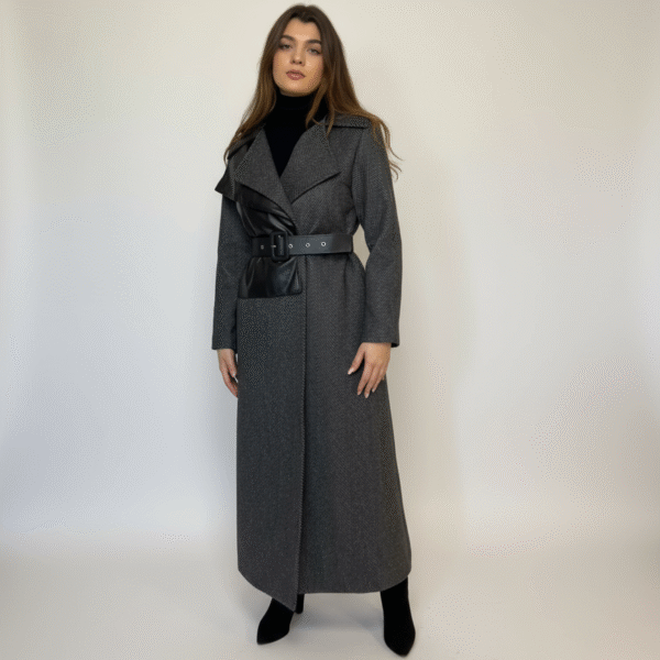 Manteau &agrave; chevrons et empi&egrave;cement en cuir