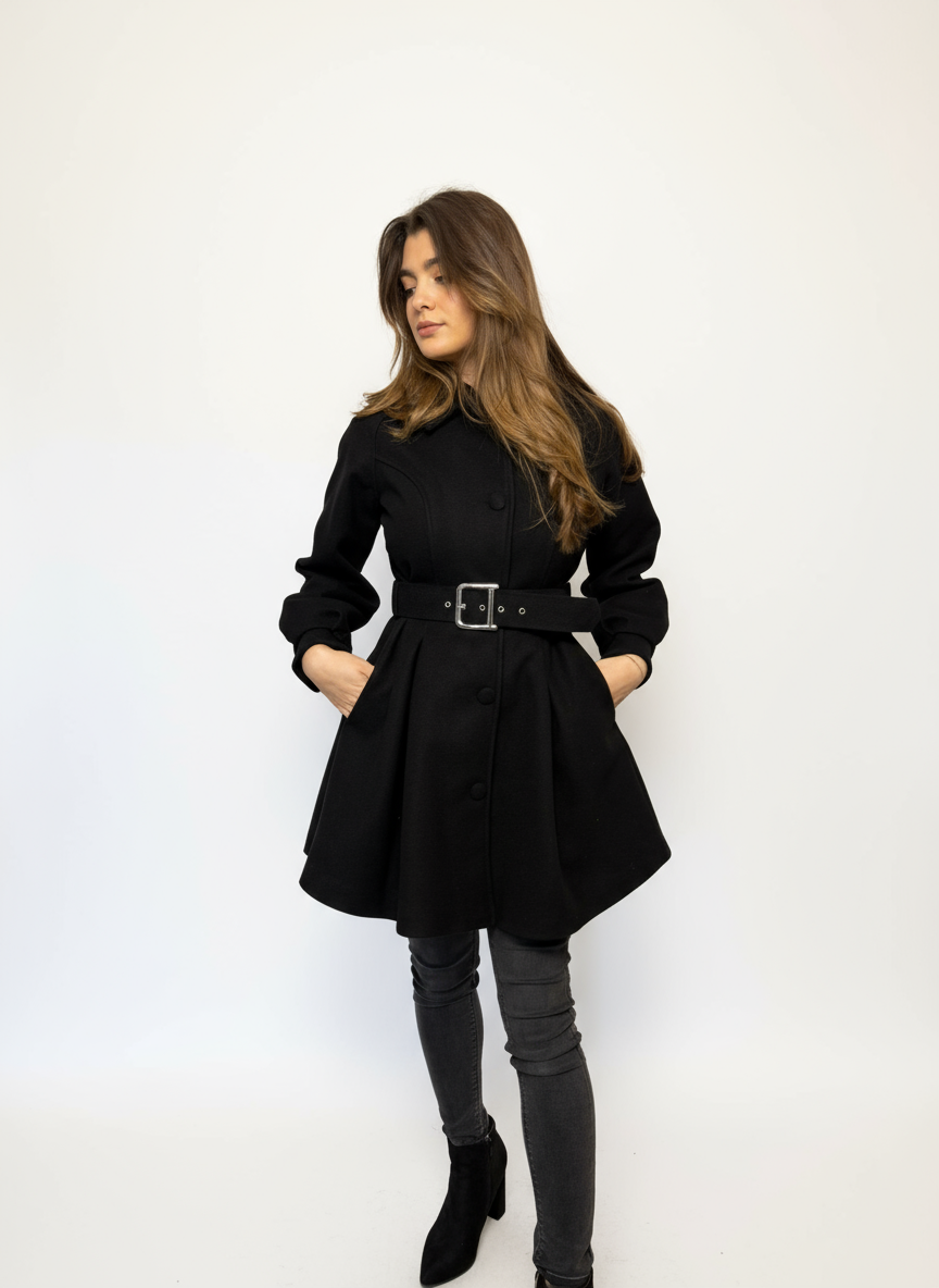 Veste courte style patineuse &agrave; col court